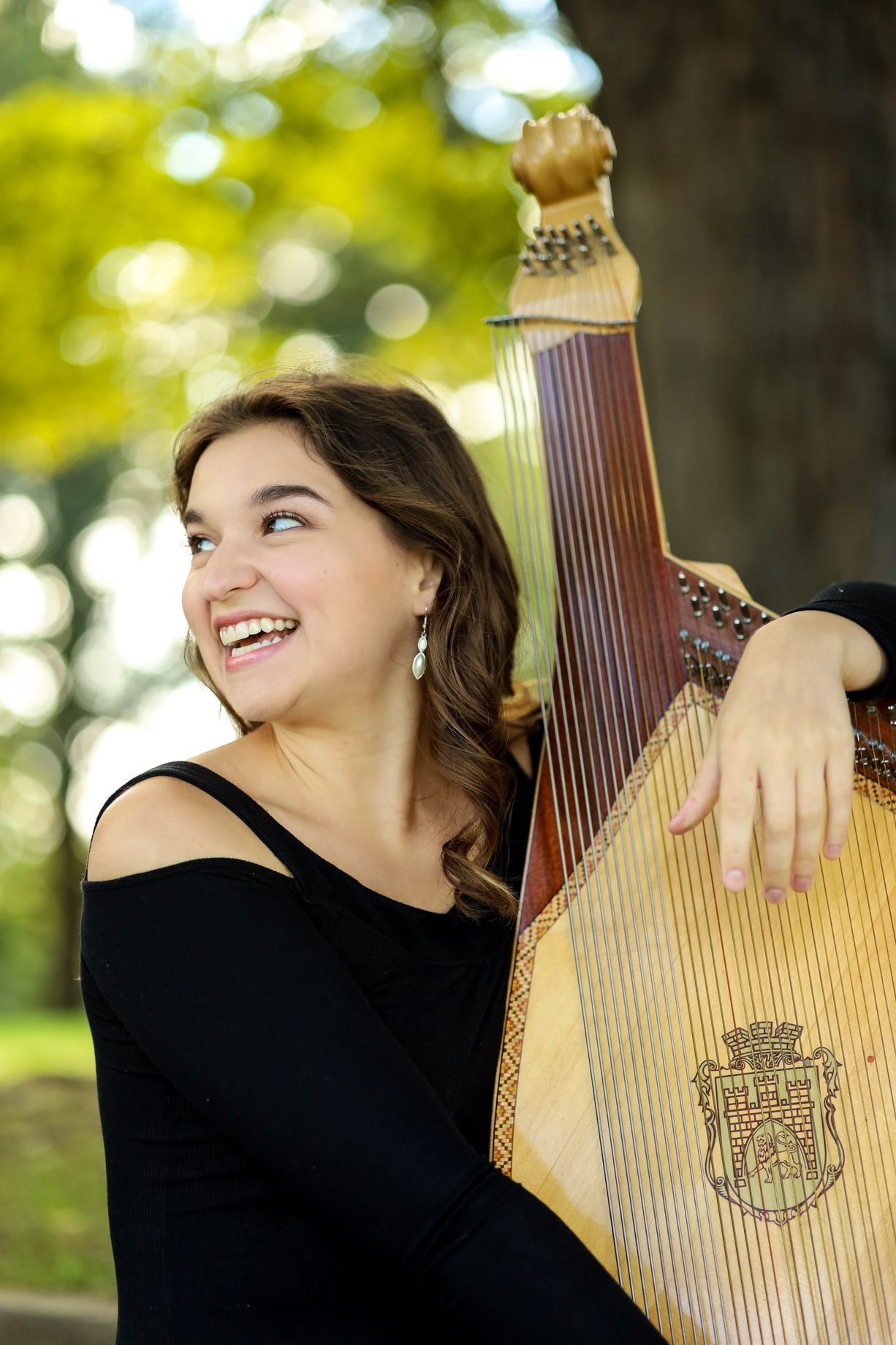 Benefit Concert for Ukraine: Teryn Kuzma, Soprano/Bandurist